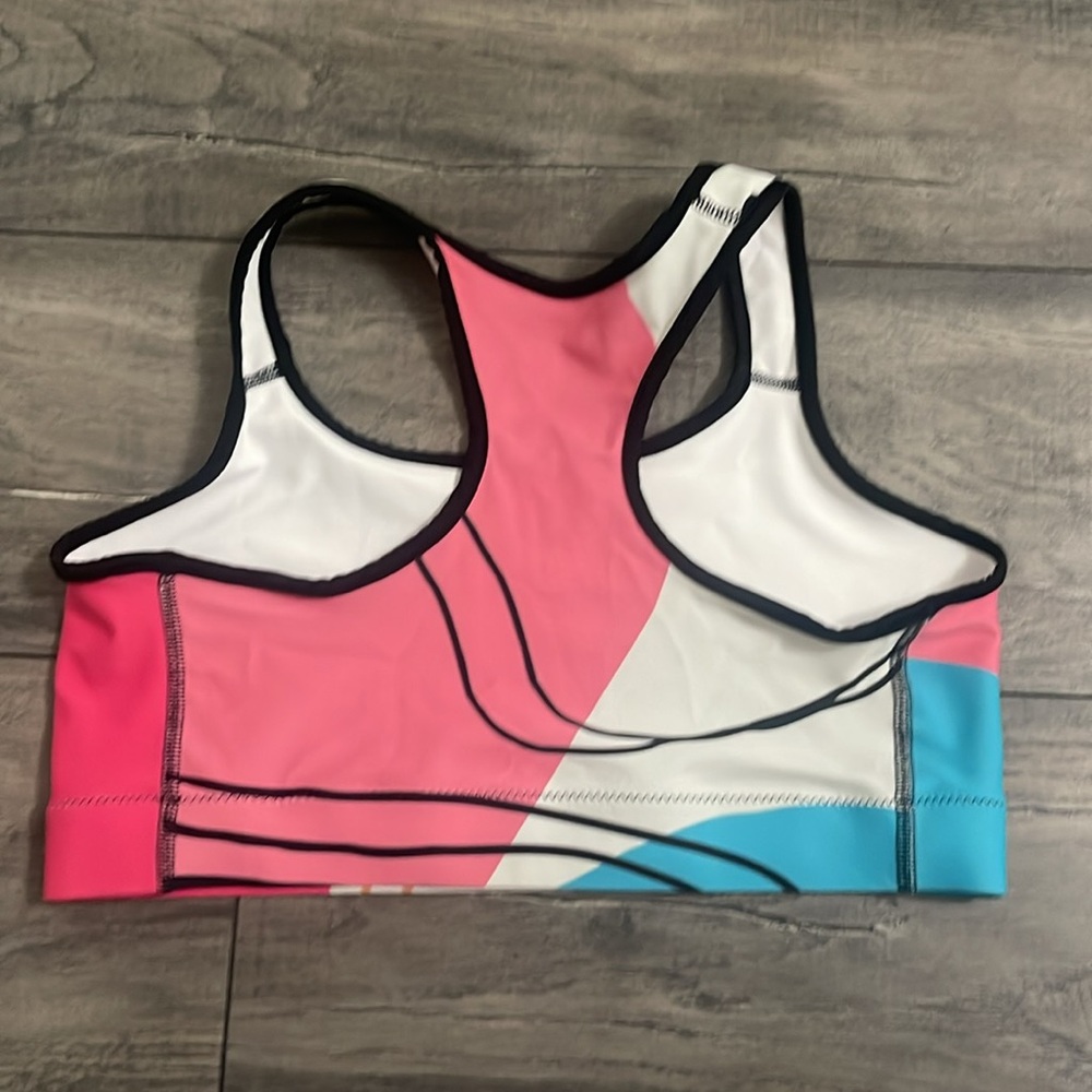 Women's top, sports bra size L - brand Looney Legs
Good condition, like new - Picture 5 of 6